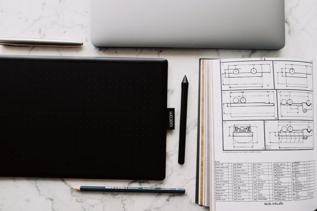 rysunek techniczny i komputer